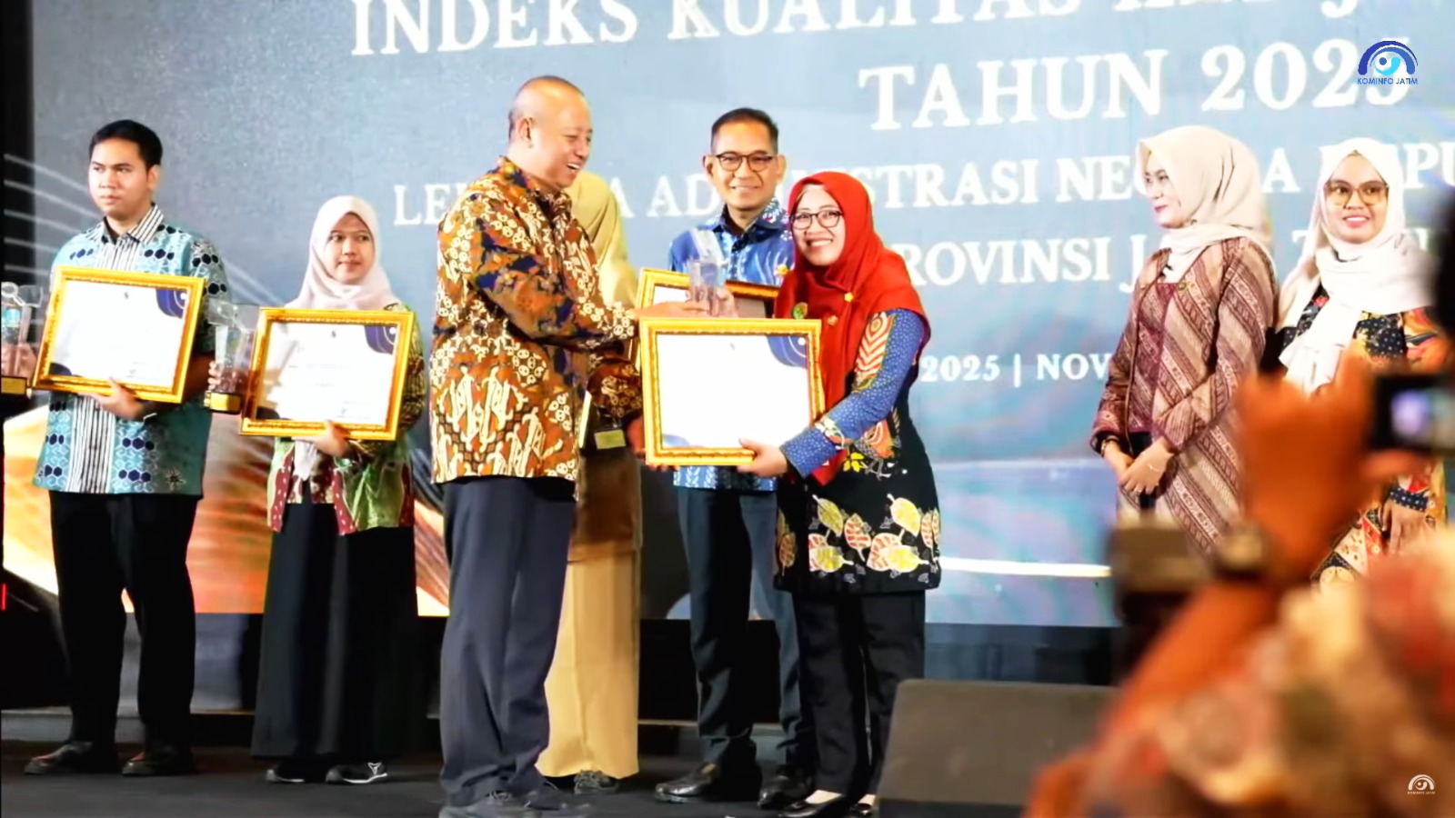 WhatsApp Image 2025-12-09 at 08.40.53 (1)